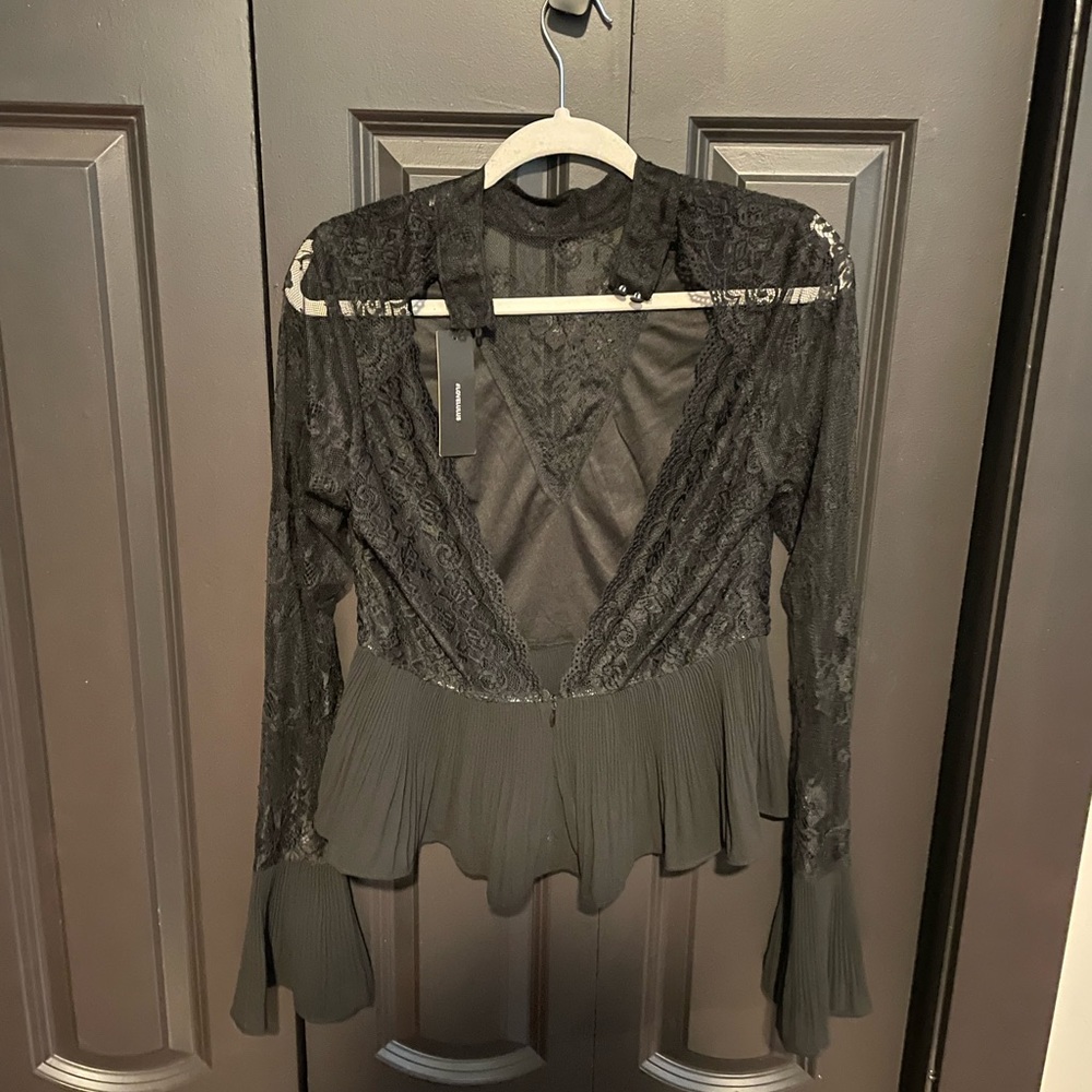 Lulu’s Lace Top - Picture 5 of 10